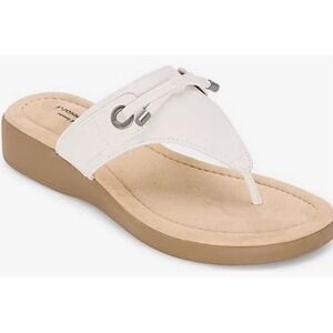 St. John's Bay Womens Arden T-Strap Flat Sandals Size 8.5
